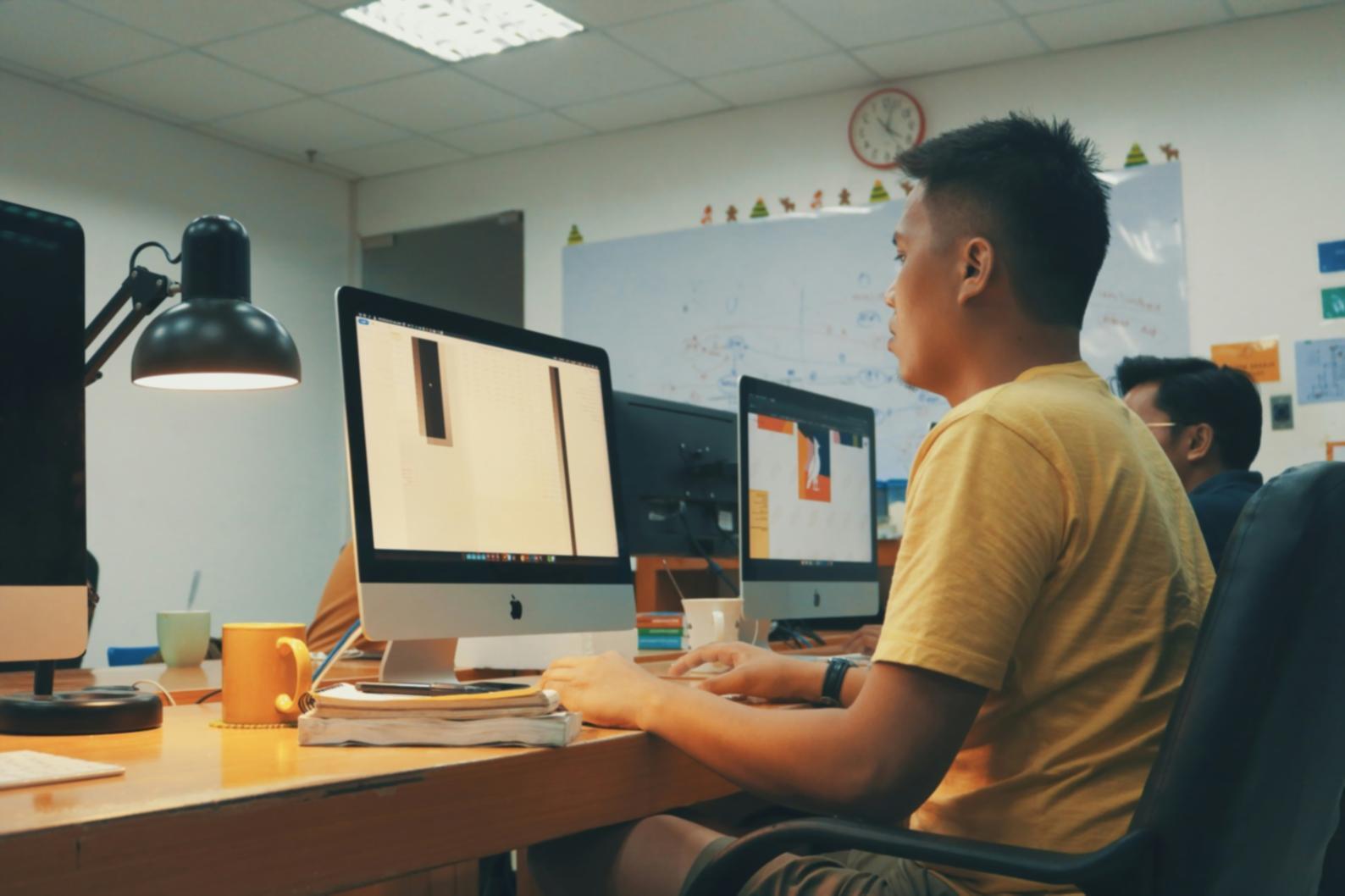 Servidor dedicado para procesamiento de datos financieros en tiempo real