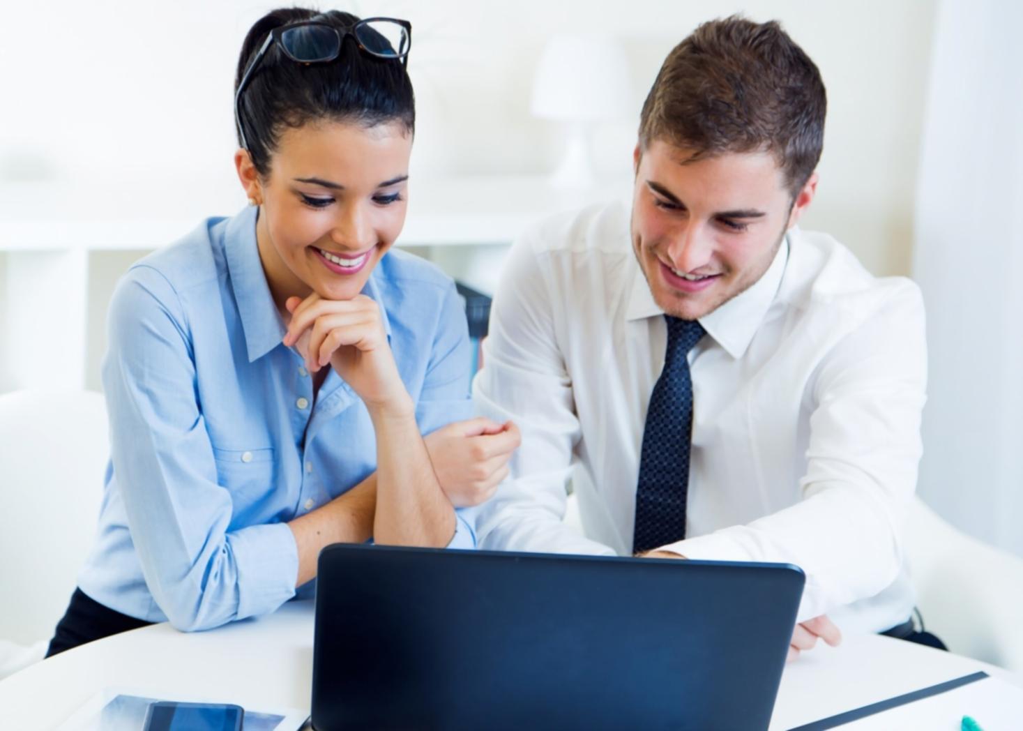 Análisis financiero profesional con gráficos detallados